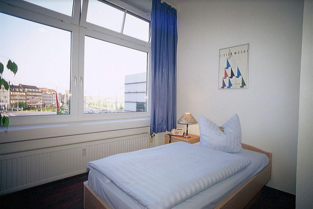 Hotel Am Schwedenkai Κίελο Εξωτερικό φωτογραφία